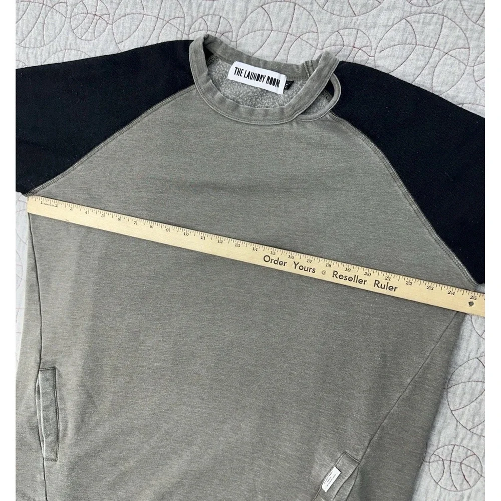 The‎ Laundry Room Raglan Sleeve Ultra Soft Crewneck Two Tone Hoodie / XL